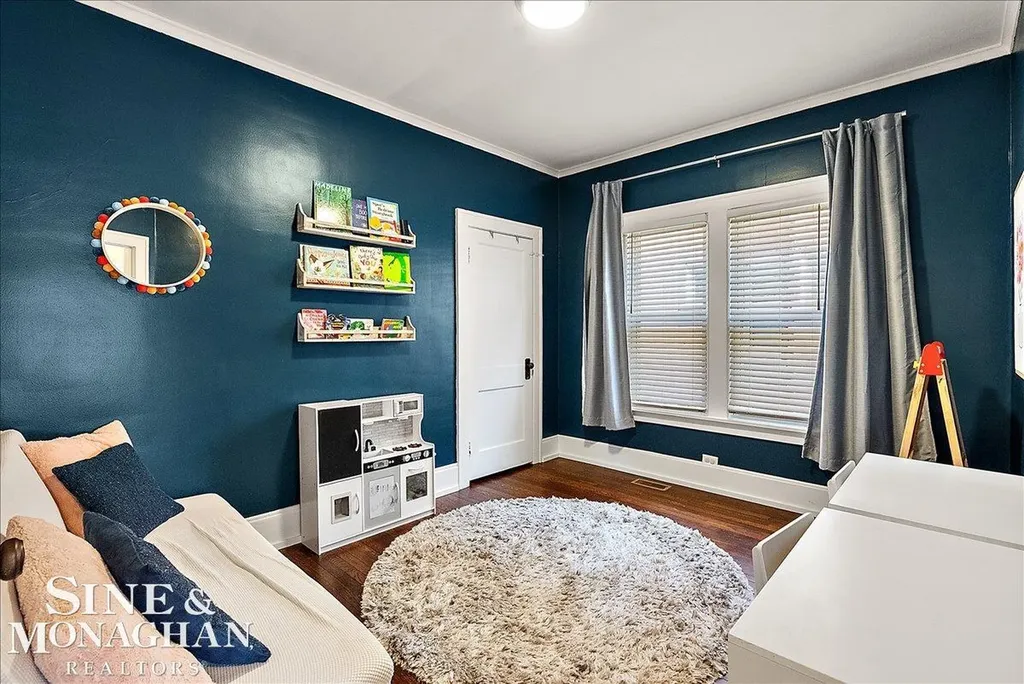 1124 Beaconsfield Road Grosse Pointe Park City MI 48230