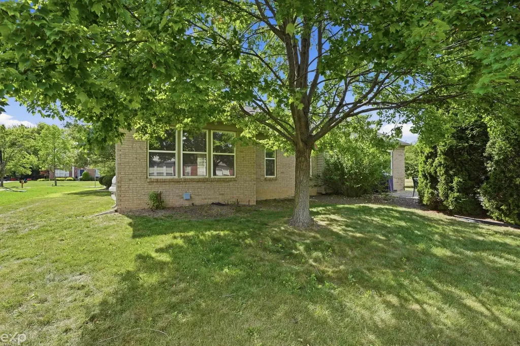 3425 Empire State Drive Unknown City MI 48188