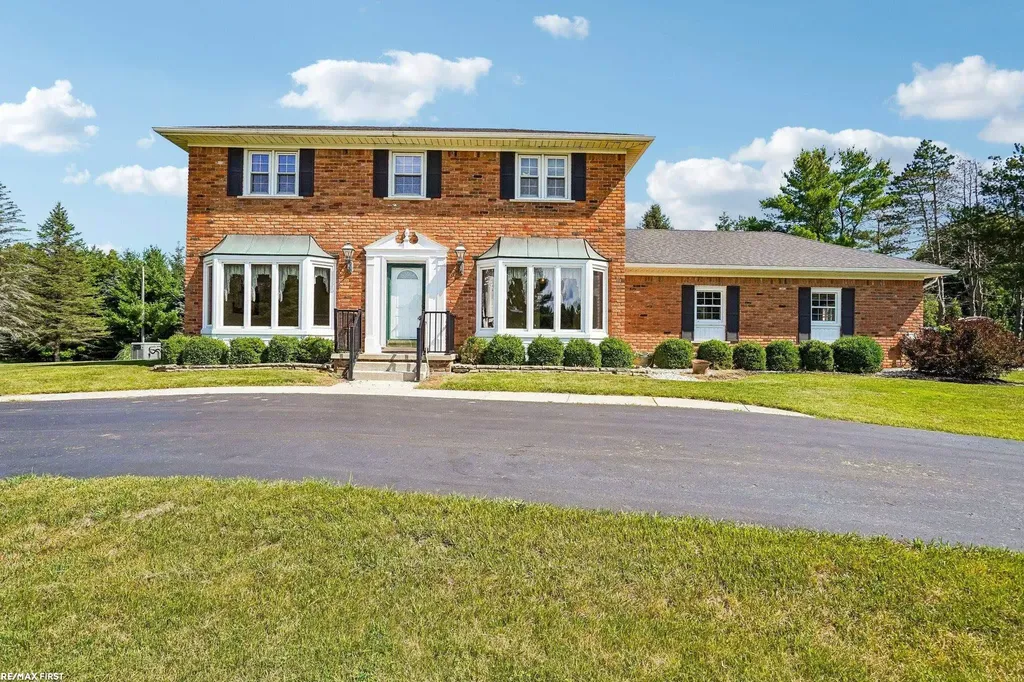 1405 Mckail Road Leonard Village MI 48367