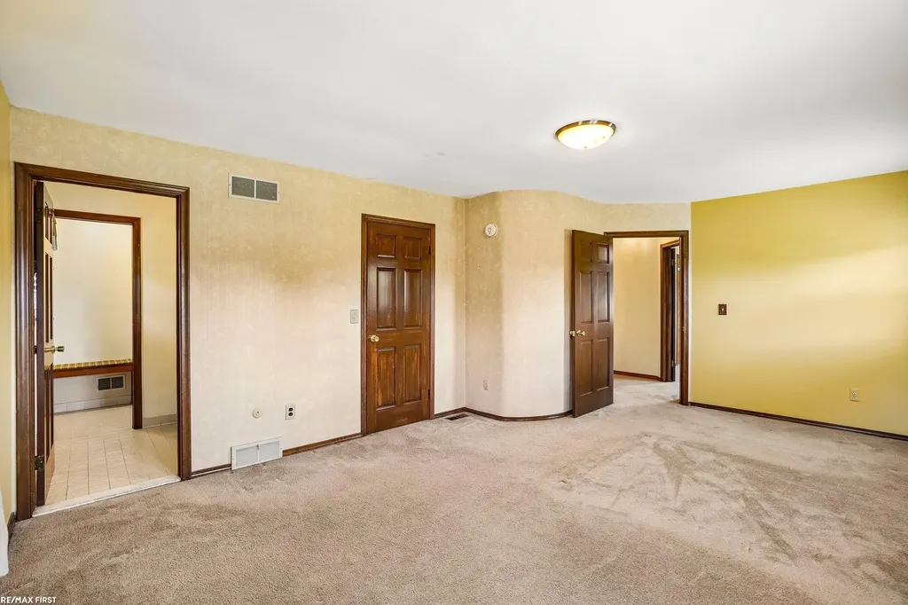 1405 Mckail Road Leonard Village MI 48367