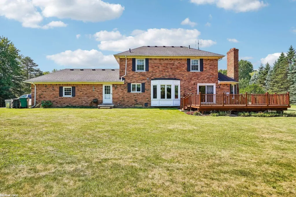 1405 Mckail Road Leonard Village MI 48367