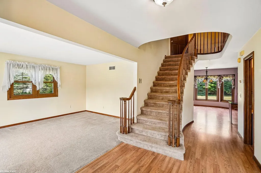 1405 Mckail Road Leonard Village MI 48367