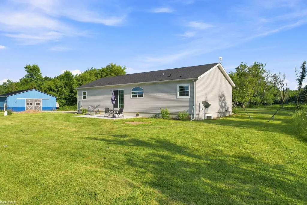 9638 Sparling Road Wales Township MI 48027