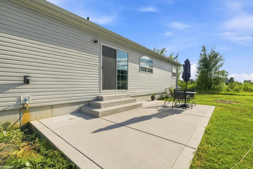 9638 Sparling Road Wales Township MI 48027
