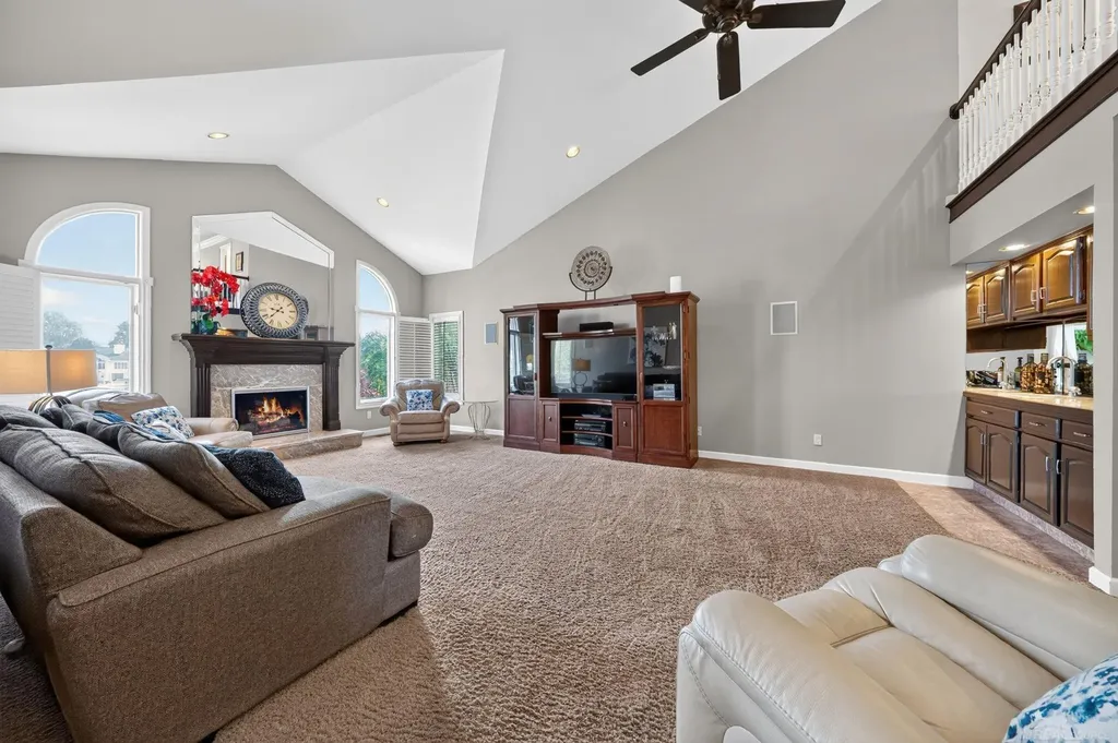 8893 Chestnut Run Drive Shelby Charter Township MI 48317