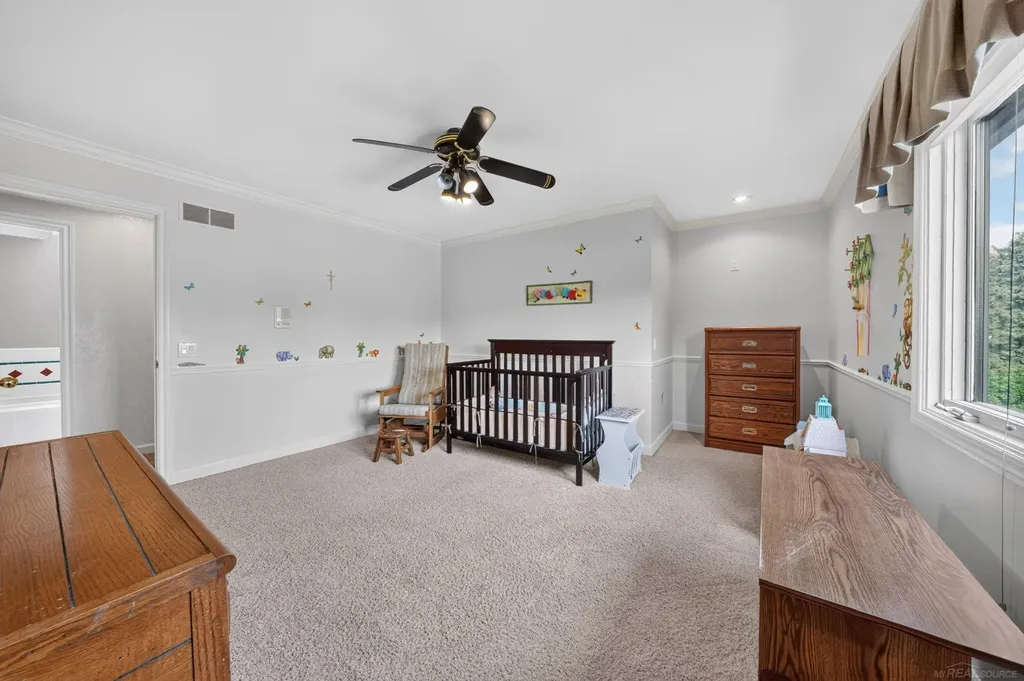 8893 Chestnut Run Drive Shelby Charter Township MI 48317
