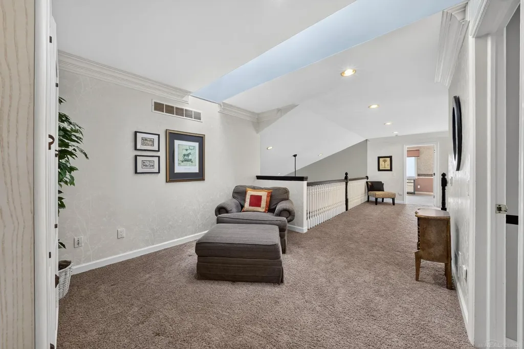 8893 Chestnut Run Drive Shelby Charter Township MI 48317