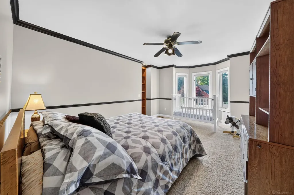 8893 Chestnut Run Drive Shelby Charter Township MI 48317