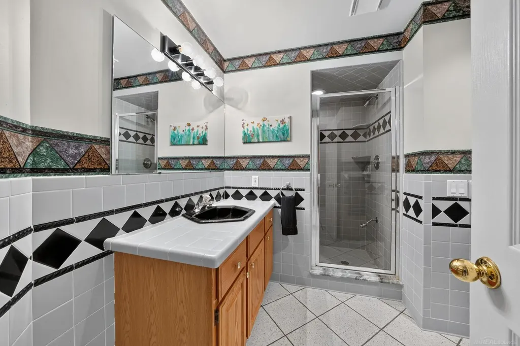 8893 Chestnut Run Drive Shelby Charter Township MI 48317