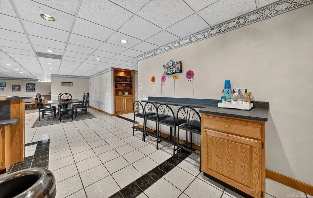 8893 Chestnut Run Drive Shelby Charter Township MI 48317