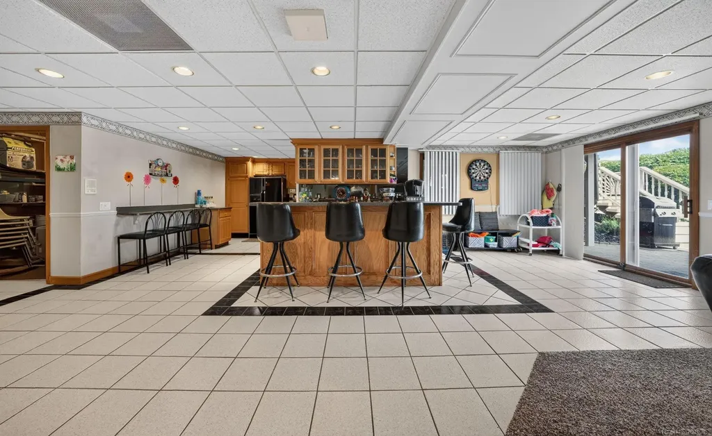 8893 Chestnut Run Drive Shelby Charter Township MI 48317