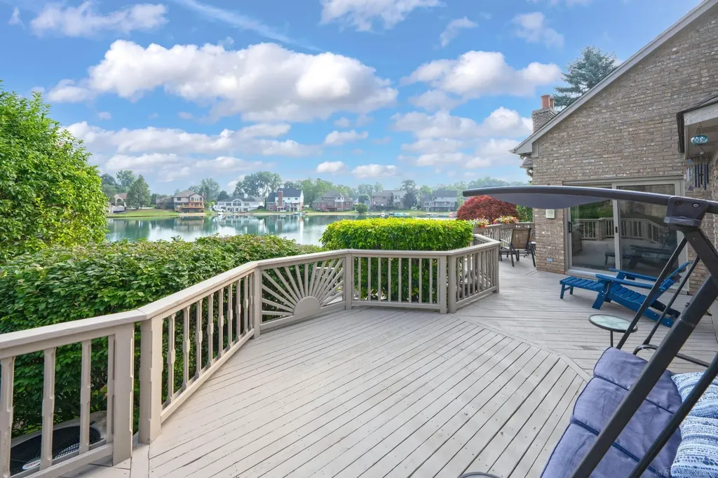 8893 Chestnut Run Drive Shelby Charter Township MI 48317