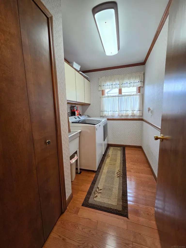 48055 Mallard Drive Chesterfield Township MI 48047