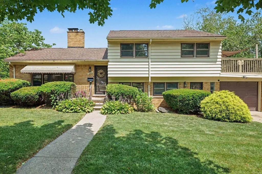 392 Cambridge Drive Mt. Clemens City MI 48043