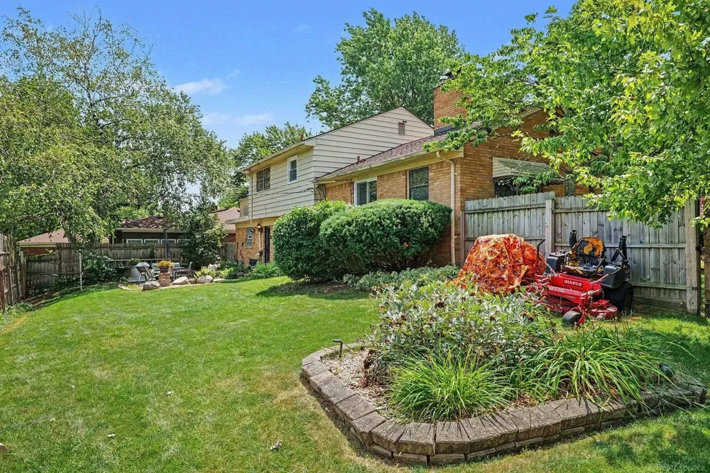 392 Cambridge Drive Mt. Clemens City MI 48043