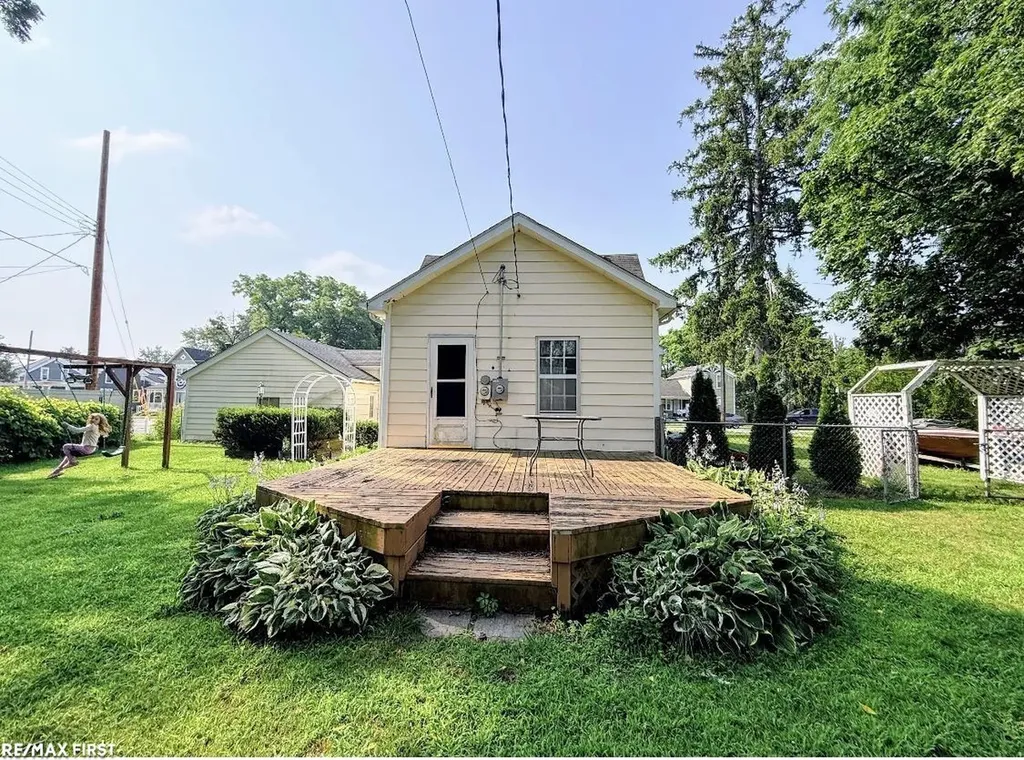 35331 Churchill Street Richmond City MI 48062