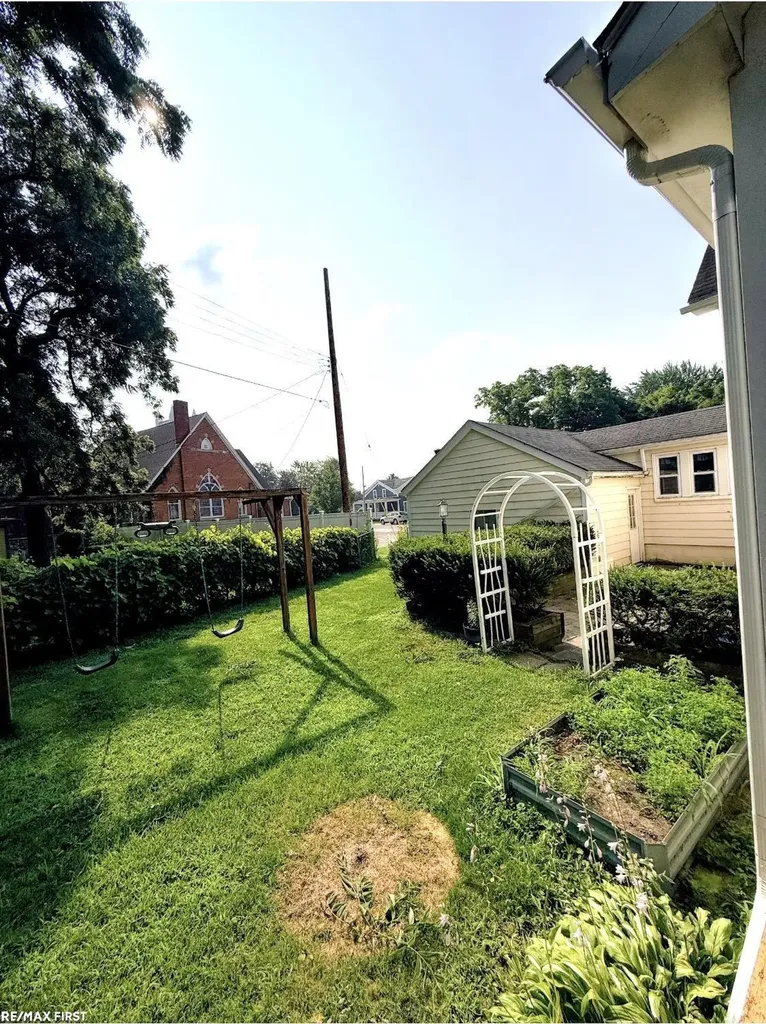 35331 Churchill Street Richmond City MI 48062