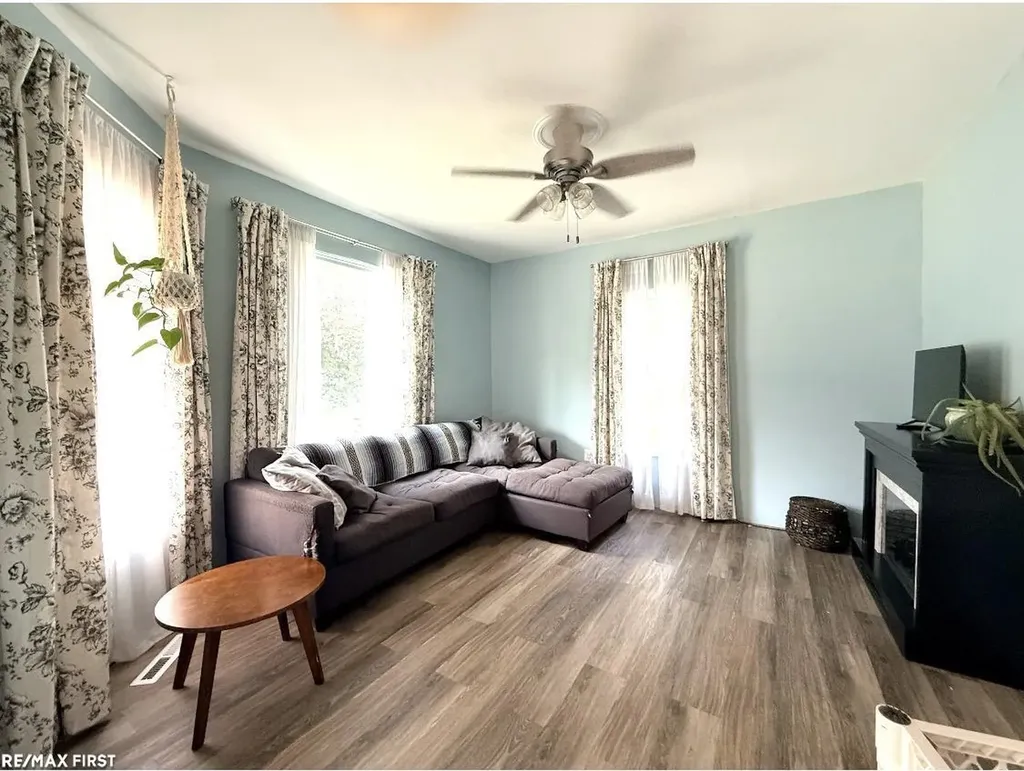 35331 Churchill Street Richmond City MI 48062