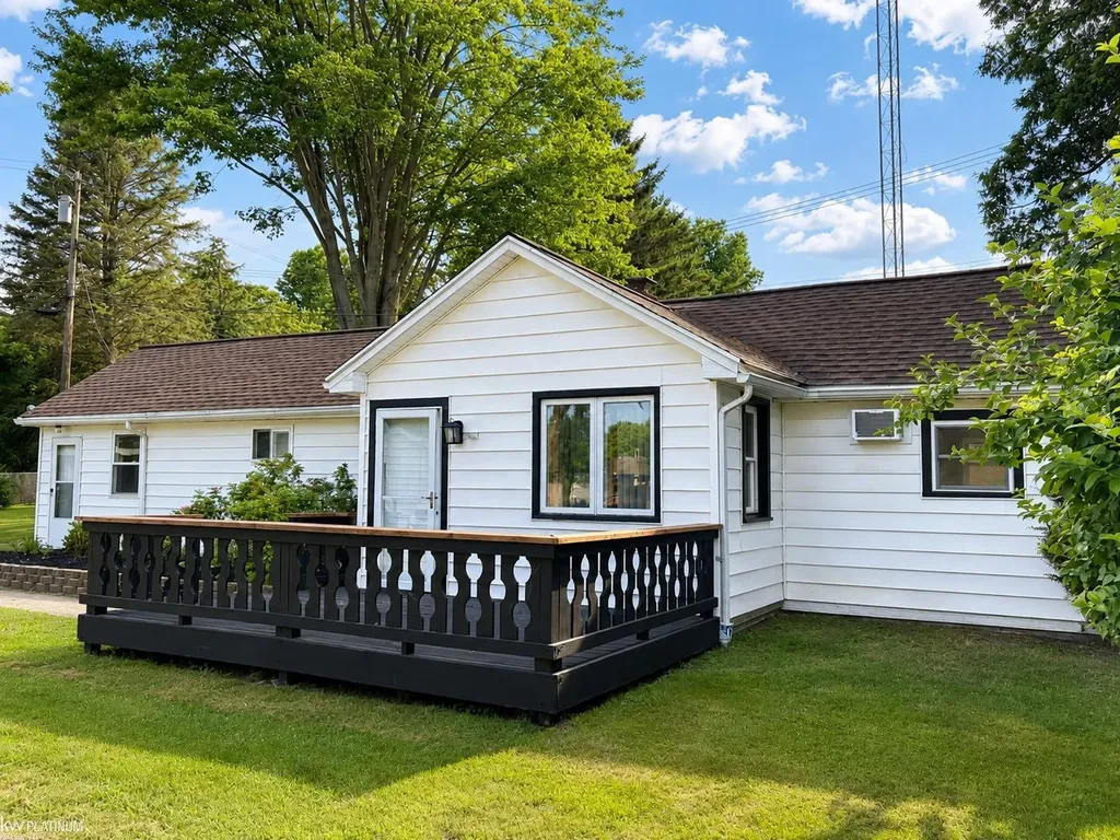 7087 4th Street Burtchville Township MI 48059