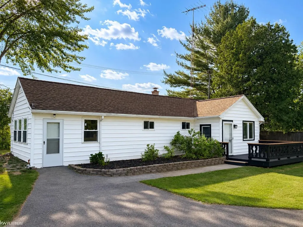 7087 4th Street Burtchville Township MI 48059