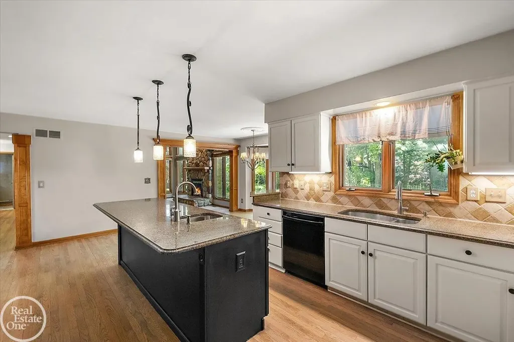 53291 Shanelle Lane Shelby Charter Township MI 48315