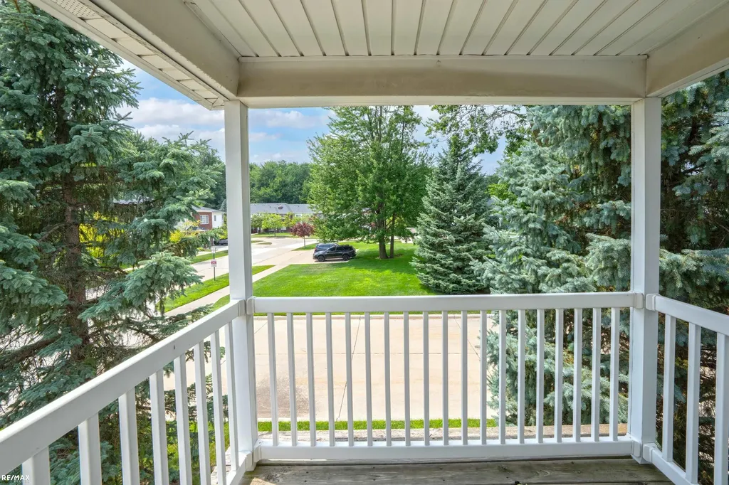 5537 Acorn Lane Sterling Heights City MI 48314