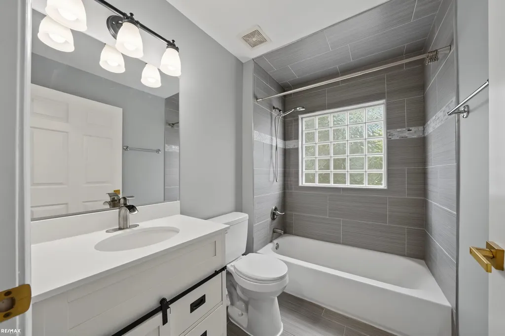 5537 Acorn Lane Sterling Heights City MI 48314