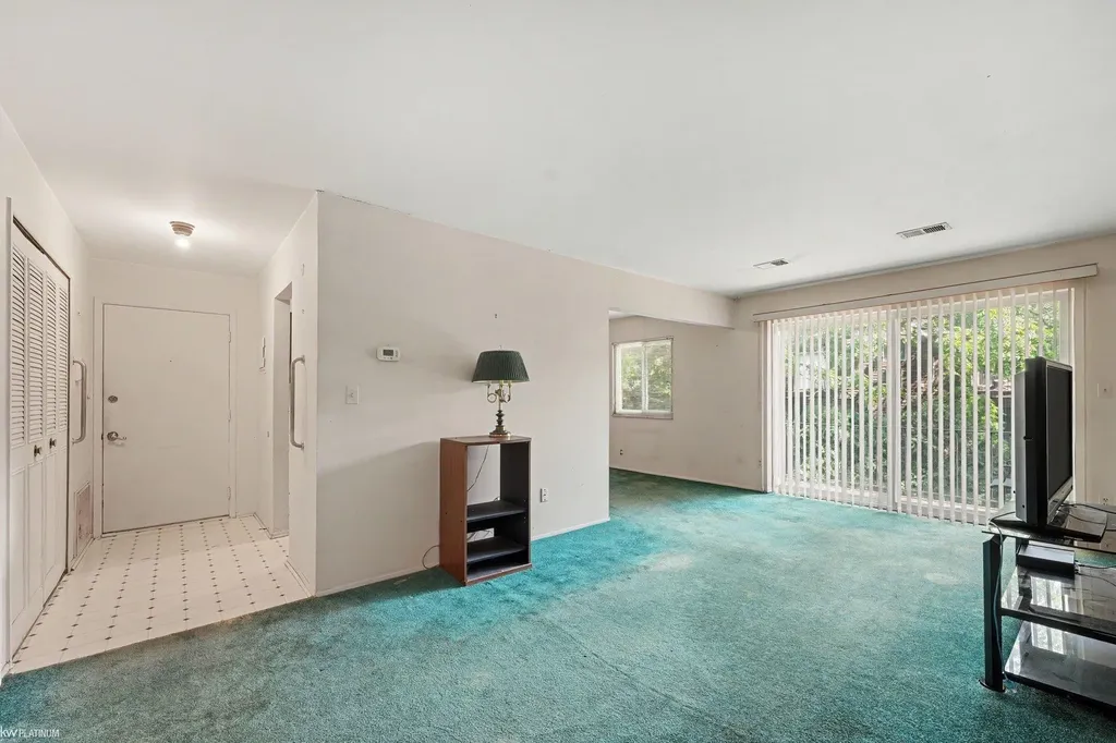 36546 Union Lake Road Harrison Charter Township MI 48045