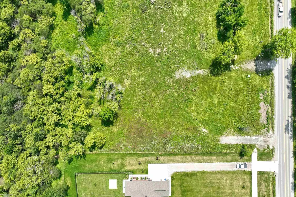 54654 Washington Street Chesterfield Township MI 48047