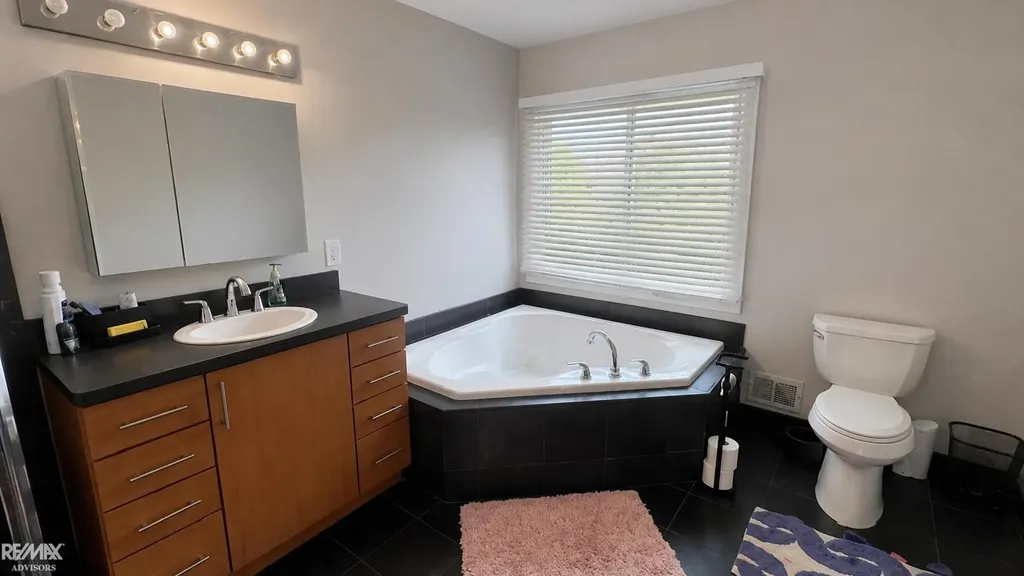 46654 West Ridge Drive Macomb Township MI 48044
