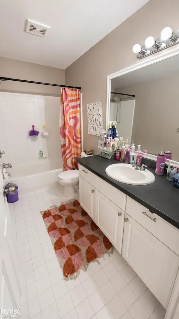 46654 West Ridge Drive Macomb Township MI 48044