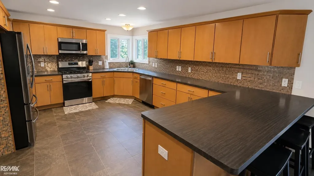 46654 West Ridge Drive Macomb Township MI 48044