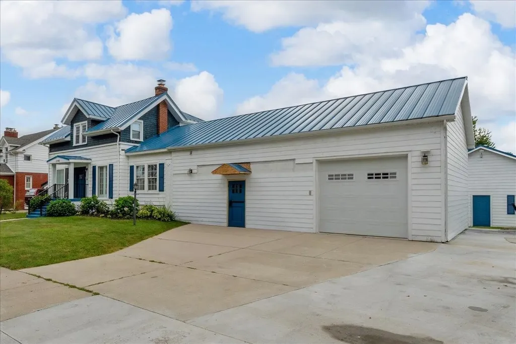 1748 Saint Clair River Drive Algonac City MI 48001