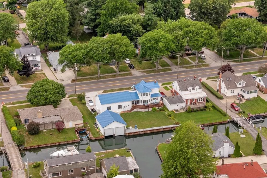 1748 Saint Clair River Drive Algonac City MI 48001