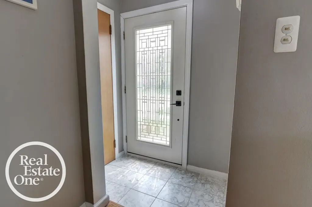 15560 Mclain Avenue Allen Park City MI 48101