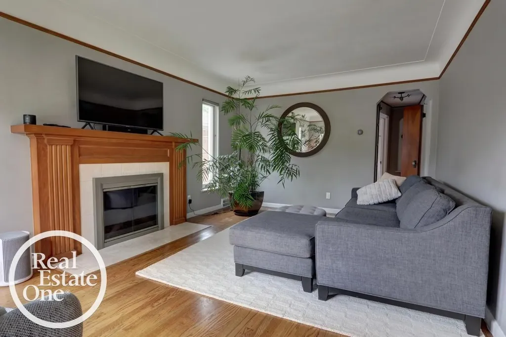 15560 Mclain Avenue Allen Park City MI 48101