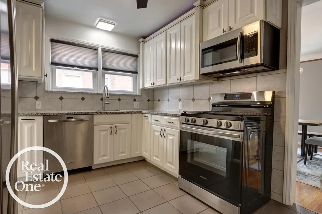 15560 Mclain Avenue Allen Park City MI 48101