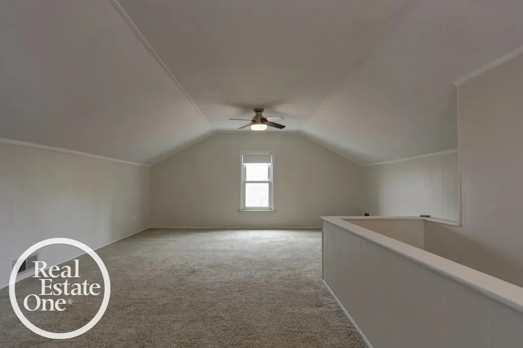 15560 Mclain Avenue Allen Park City MI 48101