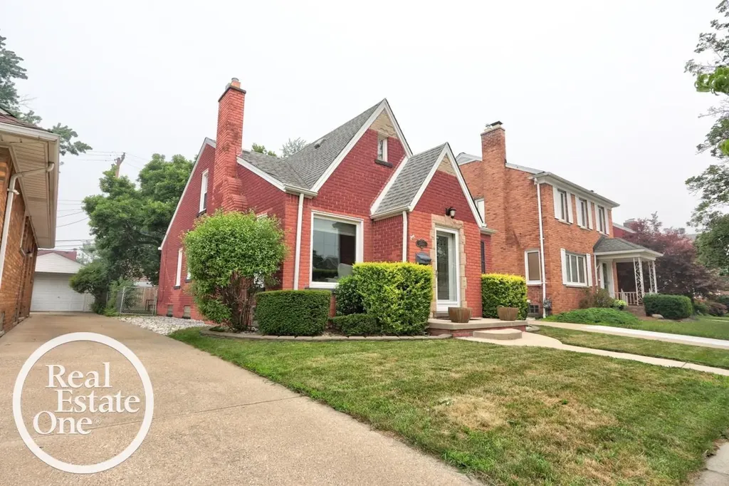 15560 Mclain Avenue Allen Park City MI 48101