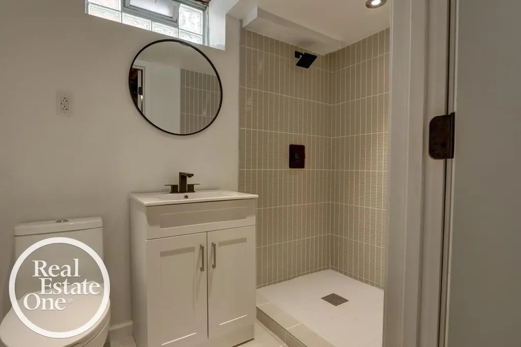 15560 Mclain Avenue Allen Park City MI 48101