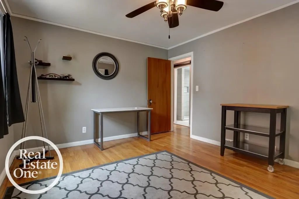 15560 Mclain Avenue Allen Park City MI 48101