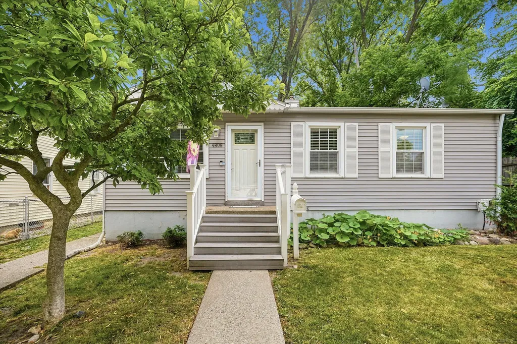4808 Beta Lane Flint City MI 48506