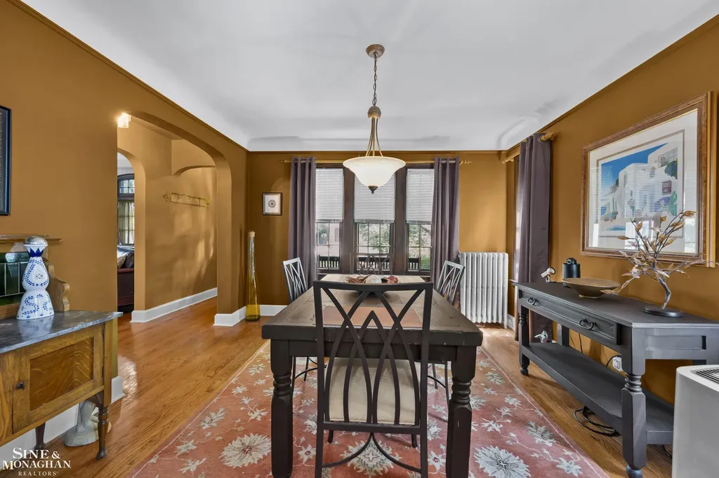 245 Ridgemont Road Grosse Pointe Farms City MI 48236