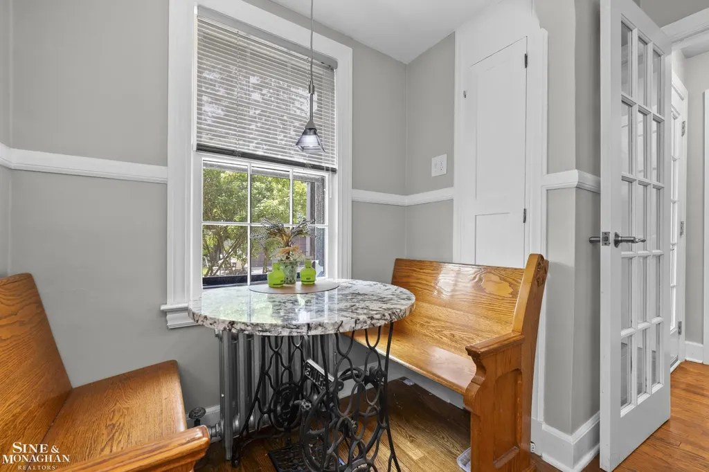 245 Ridgemont Road Grosse Pointe Farms City MI 48236
