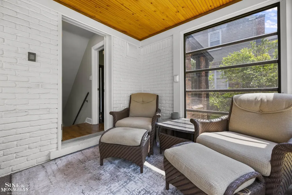 245 Ridgemont Road Grosse Pointe Farms City MI 48236
