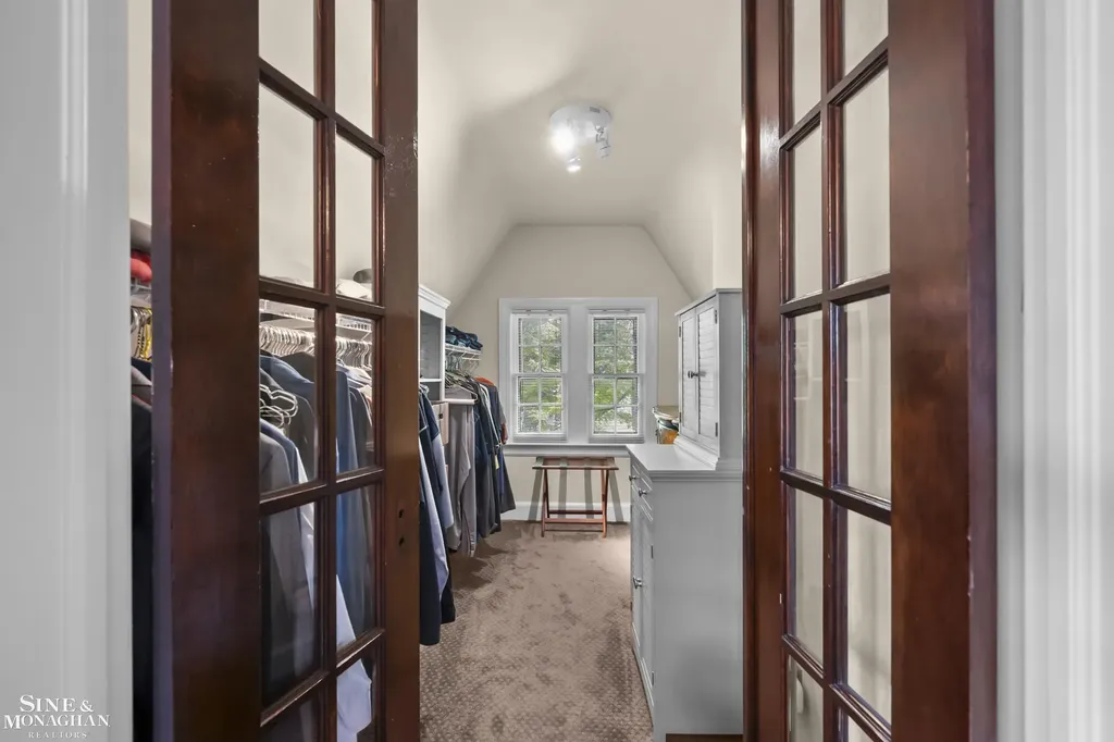 245 Ridgemont Road Grosse Pointe Farms City MI 48236