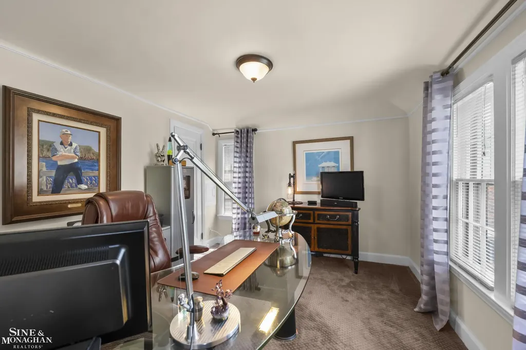 245 Ridgemont Road Grosse Pointe Farms City MI 48236