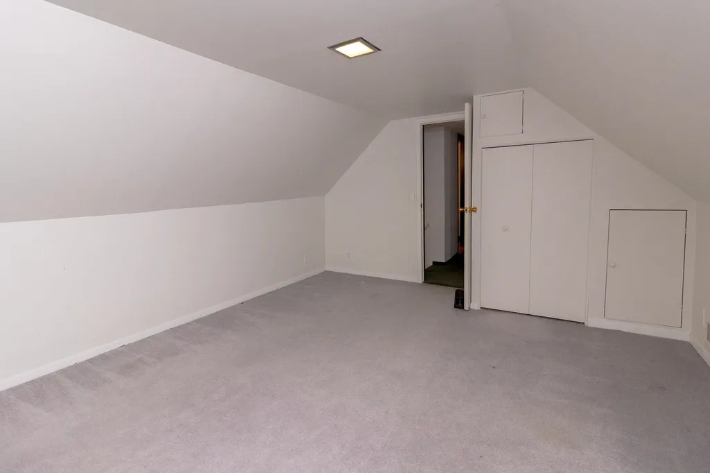 7641 Lindrath Avenue Washington Township MI 48094