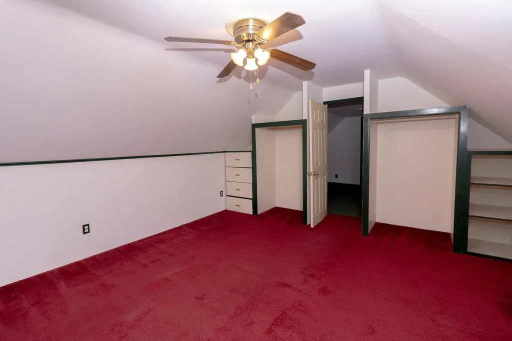 7641 Lindrath Avenue Washington Township MI 48094