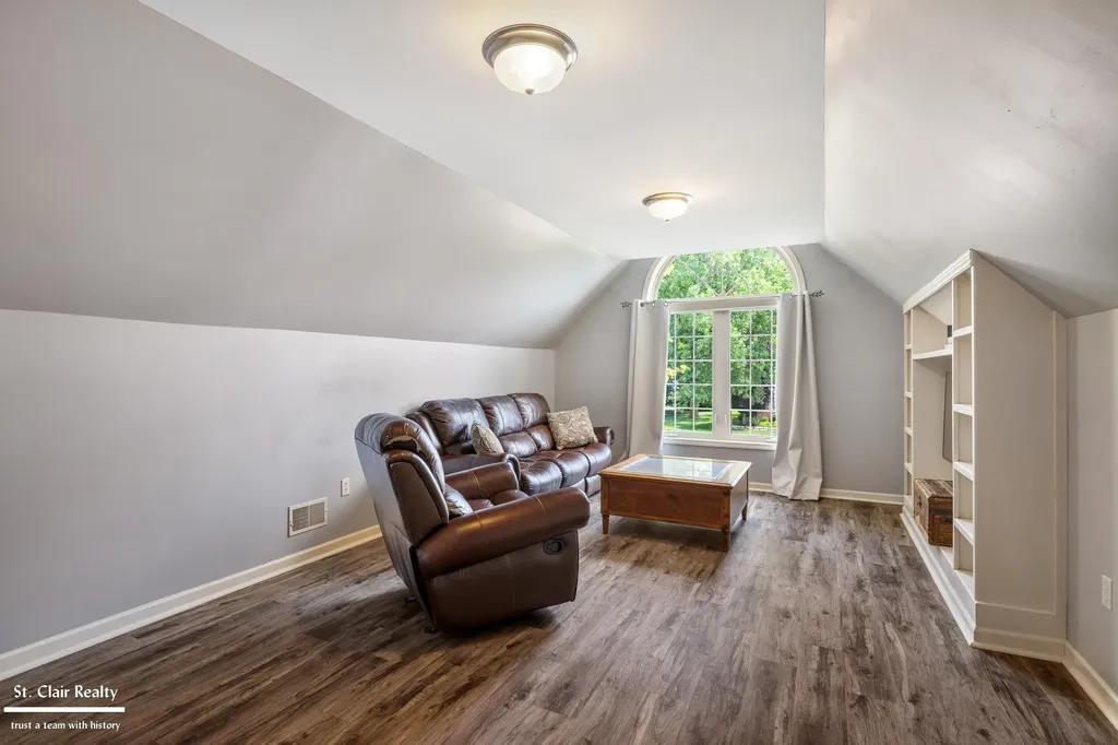306 Hawks Nest Drive East China Township MI 48054